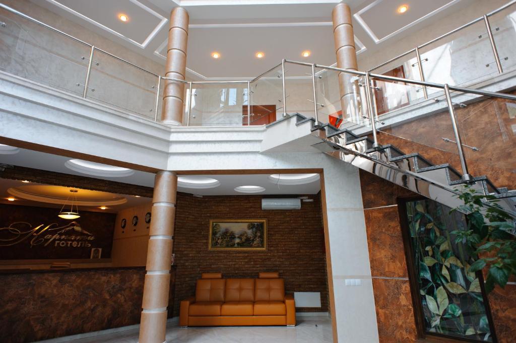 Karpaty Hotel Khust Ngoại thất bức ảnh