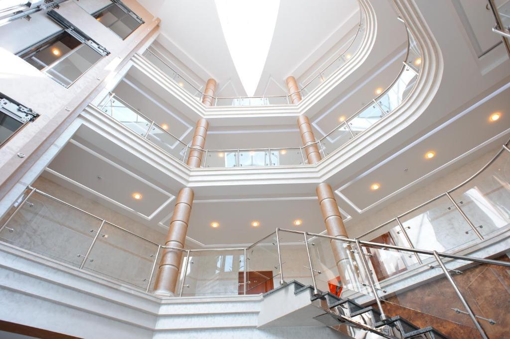Karpaty Hotel Khust Ngoại thất bức ảnh