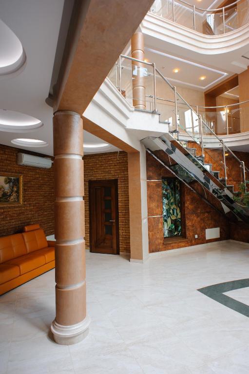 Karpaty Hotel Khust Ngoại thất bức ảnh